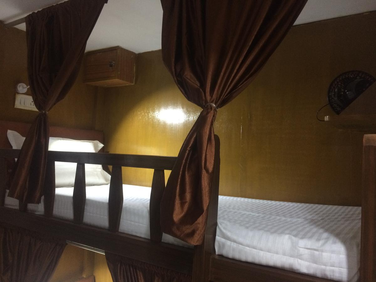 Zara Dormitory Mumbai Eksteriør bilde